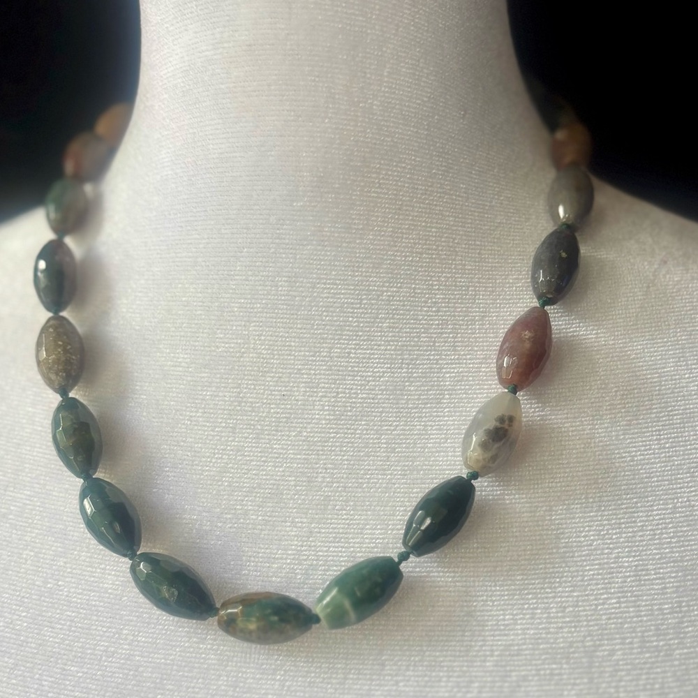 Gemstone Necklaces 5 Total - Picture 5 of 15